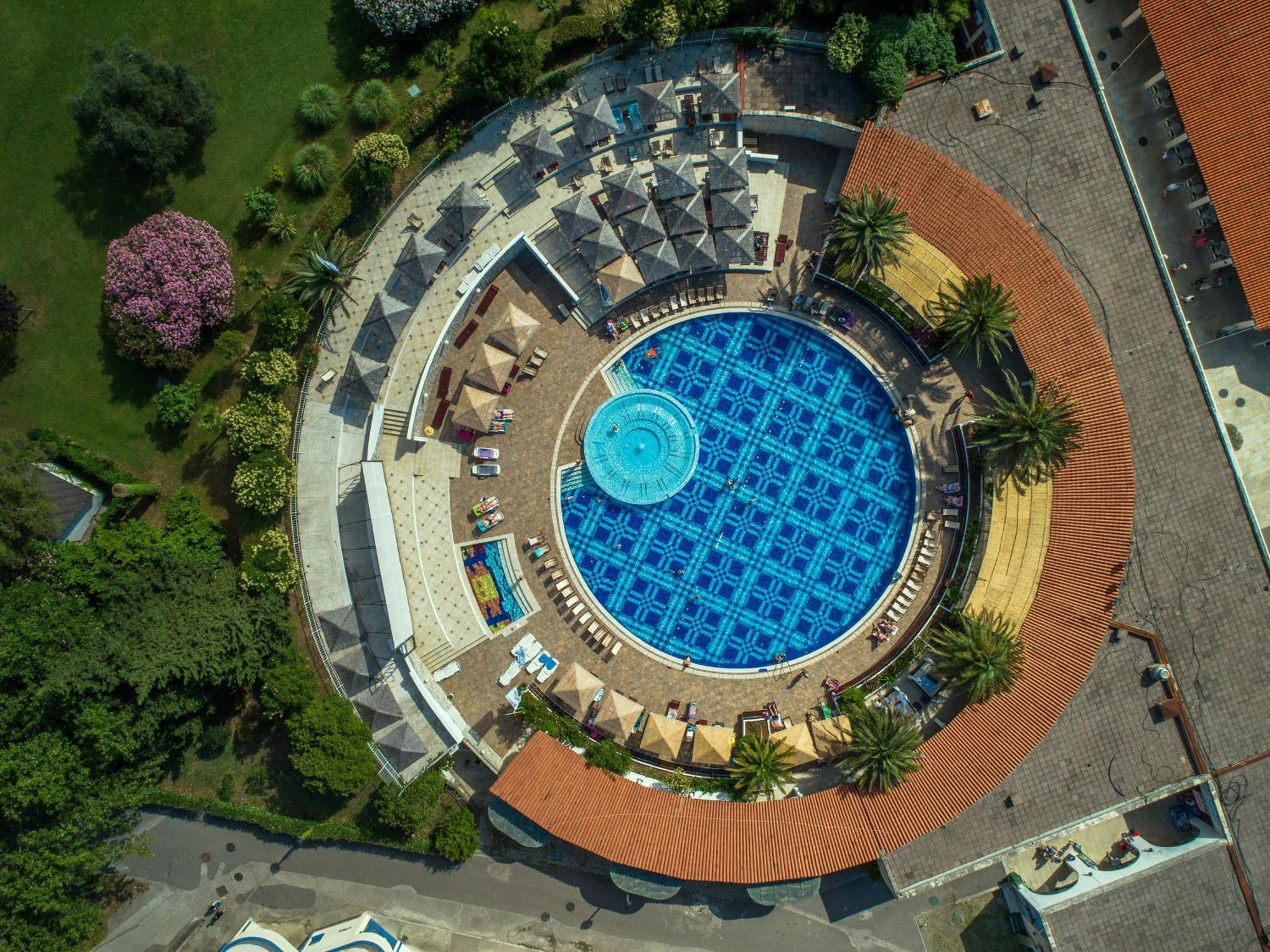 בודווה Hotel Slovenska Plaza מראה חיצוני תמונה